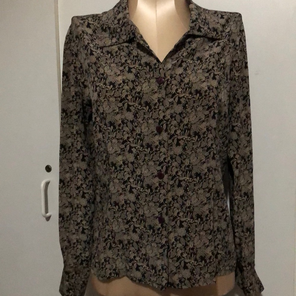 Saks Fifth Avenue S, Black floral silk blouse